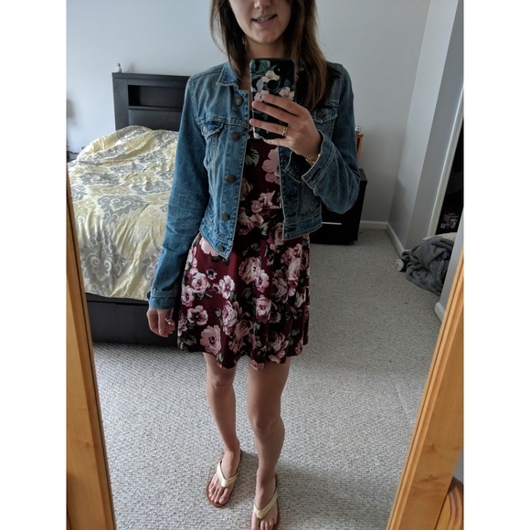 Burgundy Floral Three Quarter Sleeve Dress - Picture 5 of 5